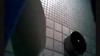 Ξανθιά κάμερα κορόιδο κορόιδο σε δράση